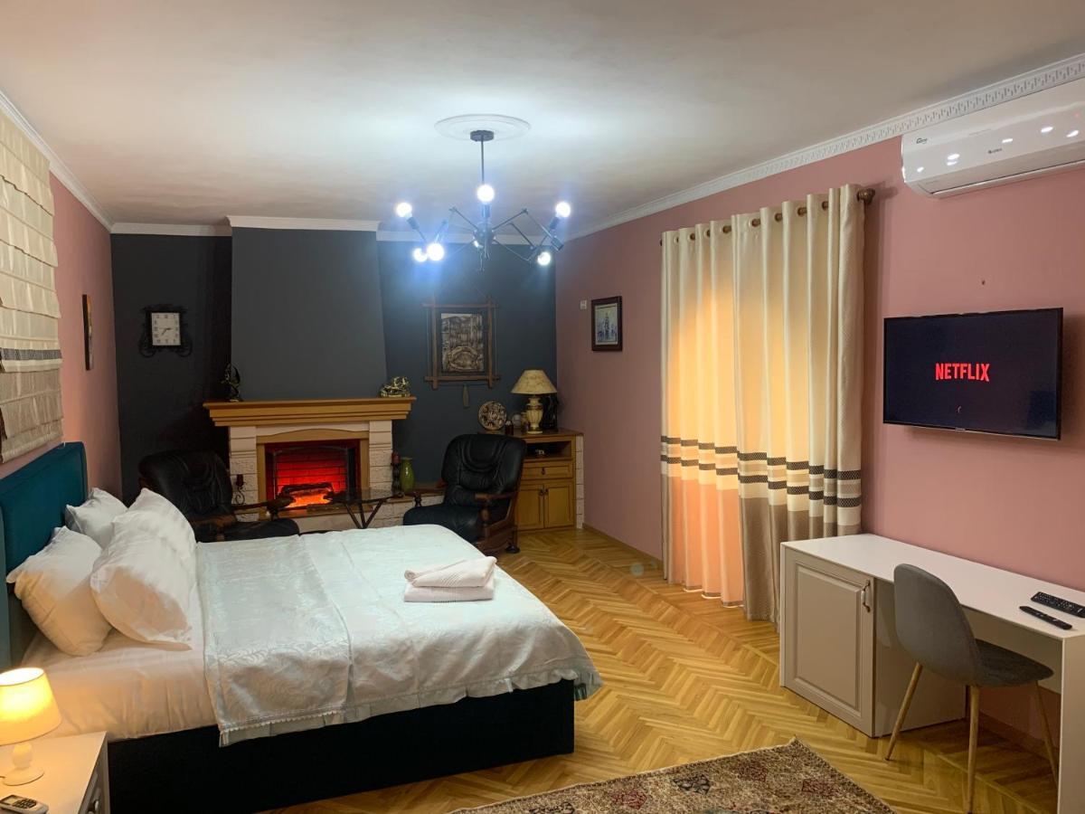Belux Hotel Tirana Bagian luar foto