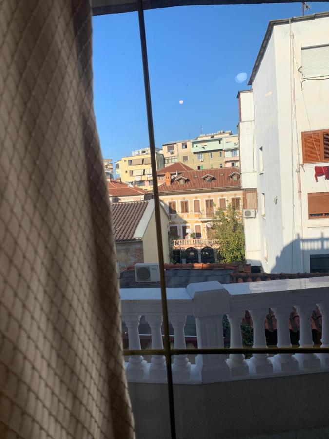 Belux Hotel Tirana Bagian luar foto