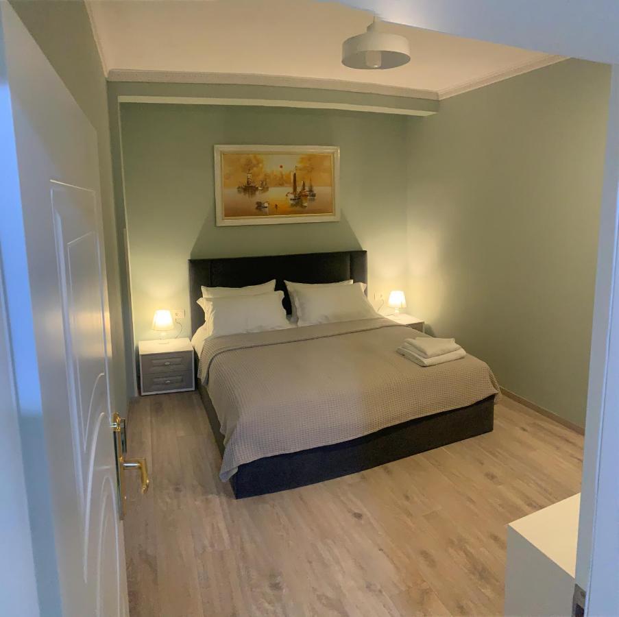 Belux Hotel Tirana Bagian luar foto